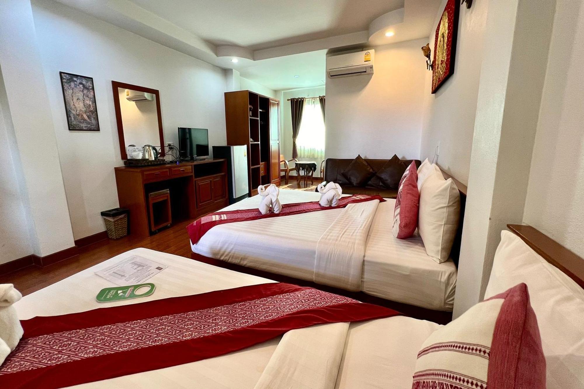 נאן Sawadeelanna Hotel מראה חיצוני תמונה