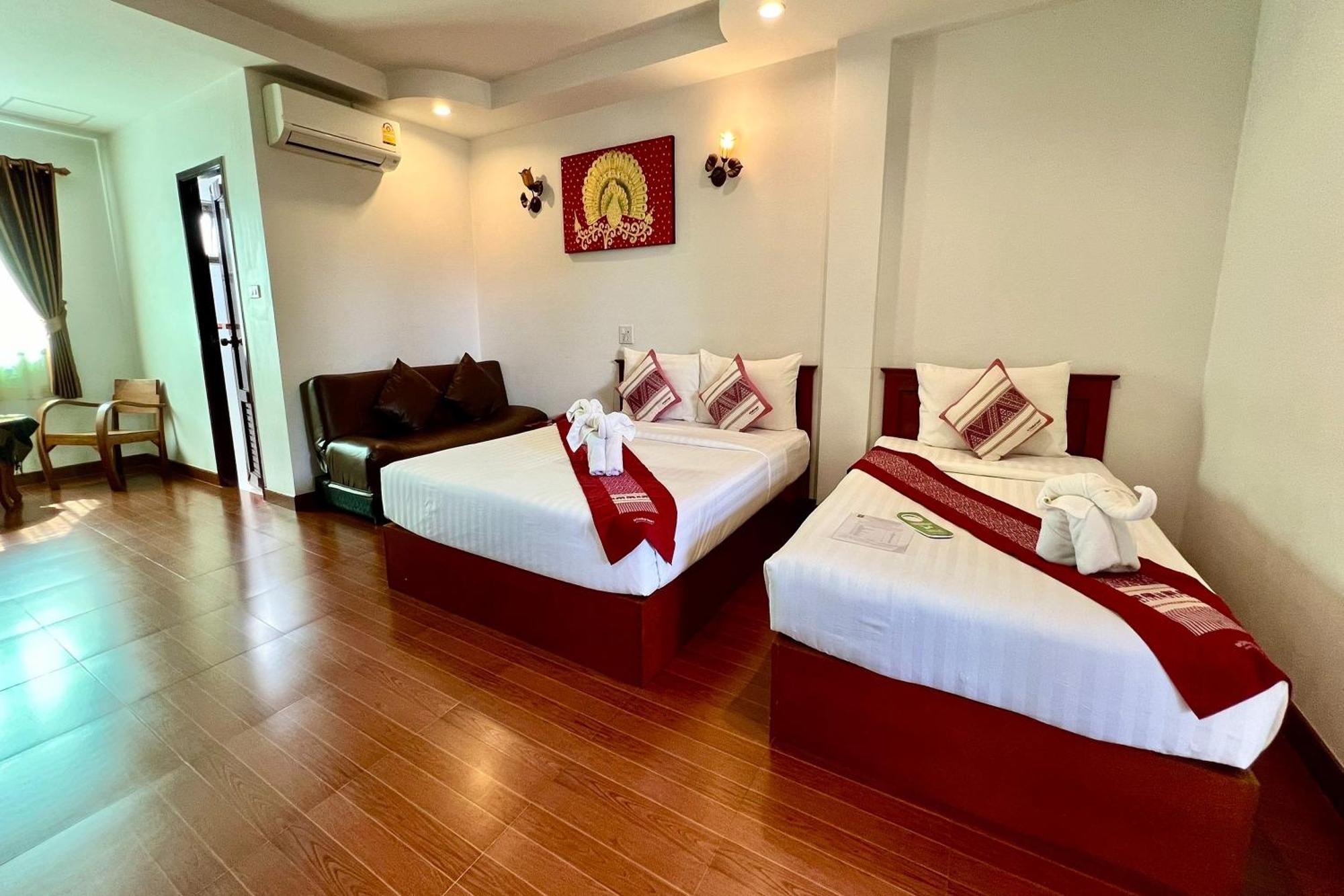 נאן Sawadeelanna Hotel מראה חיצוני תמונה