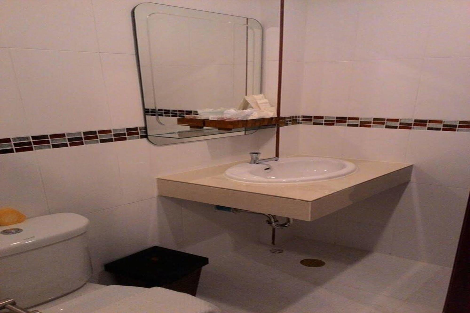 נאן Sawadeelanna Hotel מראה חיצוני תמונה