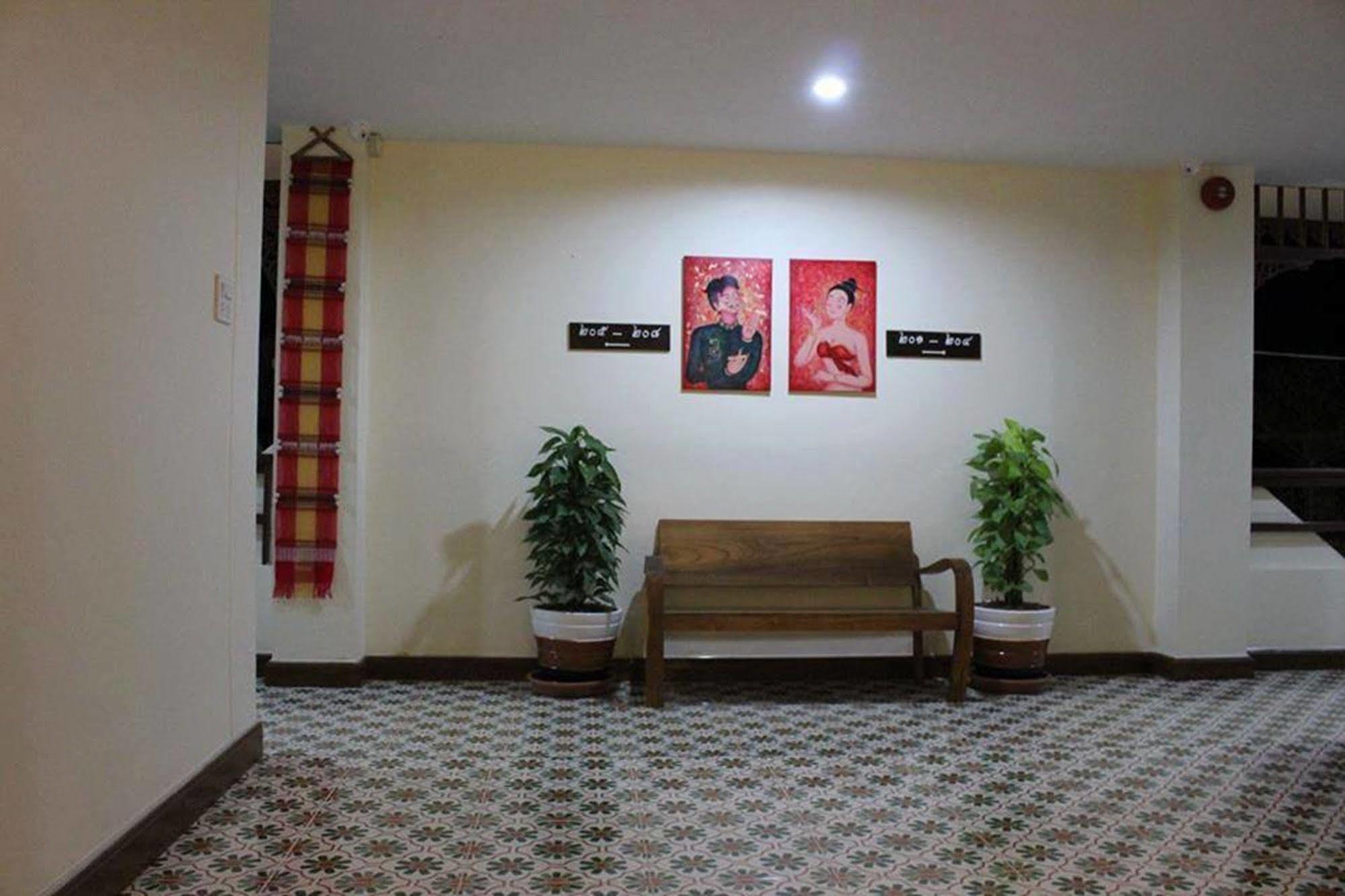 נאן Sawadeelanna Hotel מראה חיצוני תמונה
